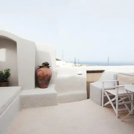 White Grape 3* Oia (Santorini)