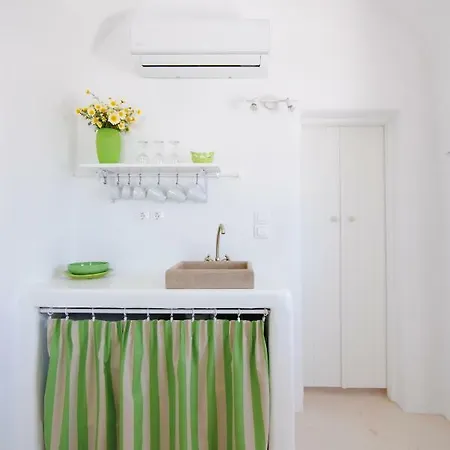 White Grape Guest house 3*