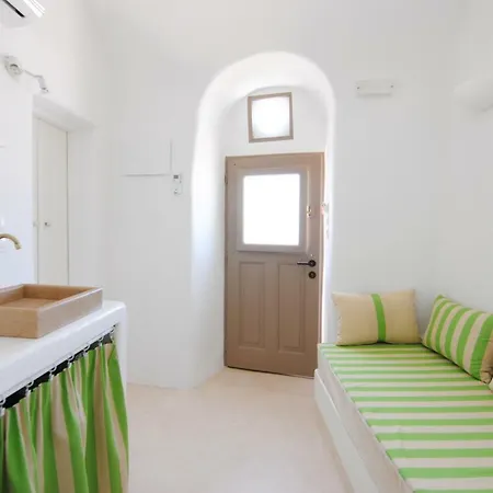 White Grape Guest house 3*