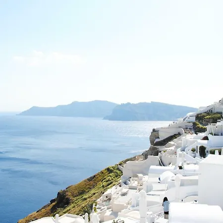 White Grape 3* Oia (Santorini)