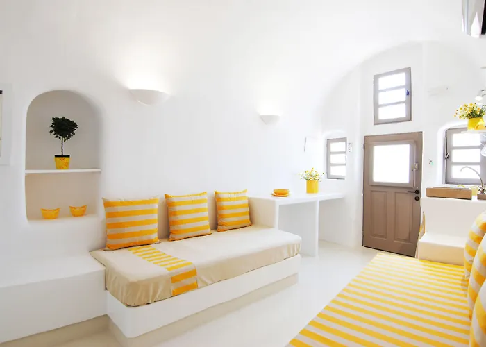 White Grape Gasthuis Oia