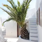 White Grape Gasthuis Oia