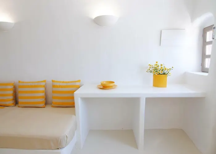 White Grape Oia (Santorini)